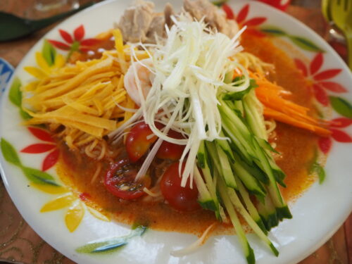冷やしトムヤムラーメン